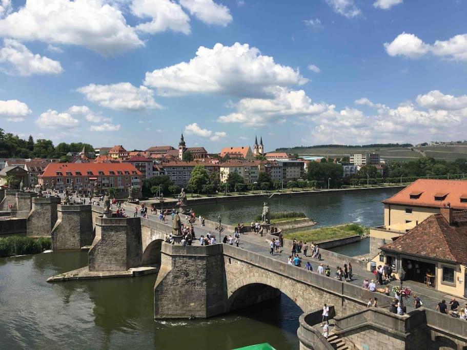 Ferienwohnung Weinbergsblick Optimale Stadtnaehe Ochsenfurt Exterior foto